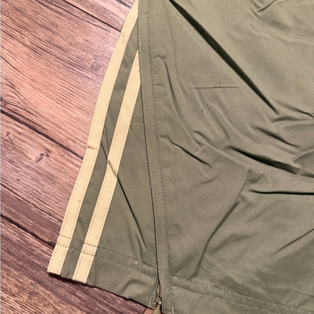 Adidas Sportswear Essentials 3-Stripes Track Pants Green Performance Mens Size M - Picture 8 of 13